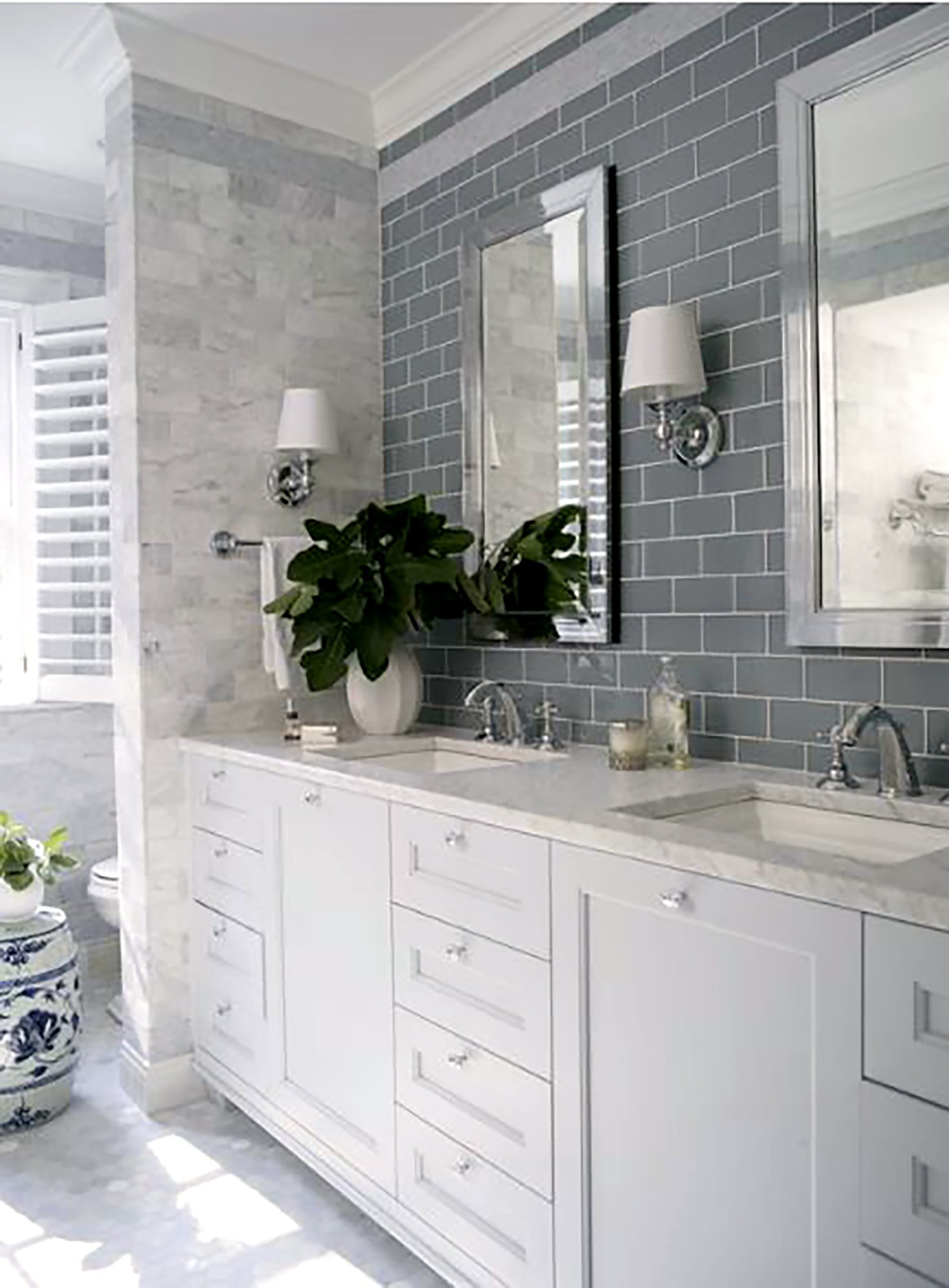 White shaker double vanity