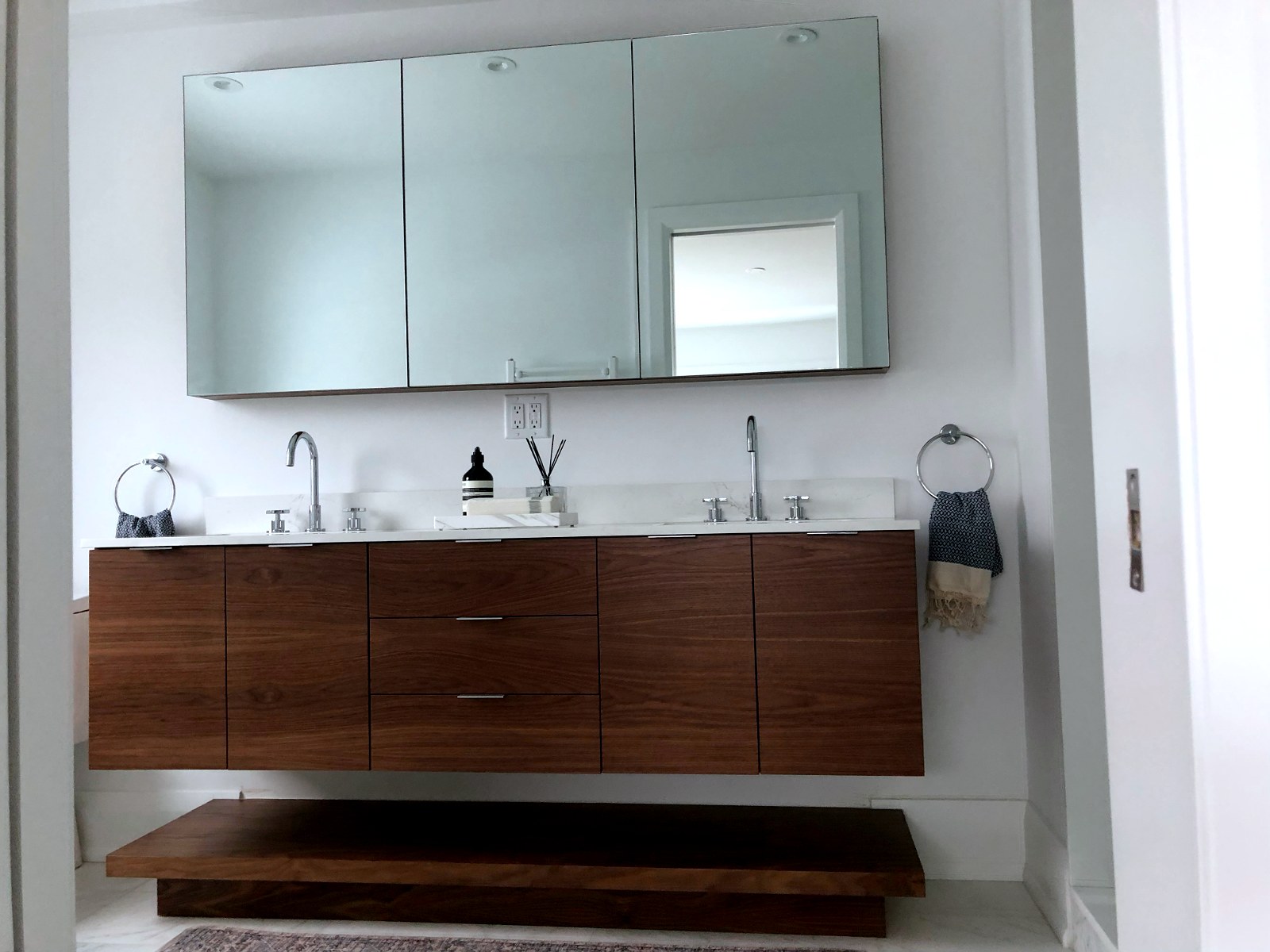 Bathroom vanities